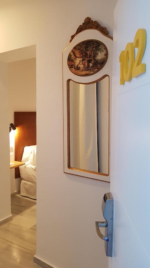 Hotel Basic Catedral Seville